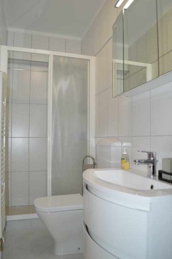 Apartmani Mila Sukošan Esterno foto